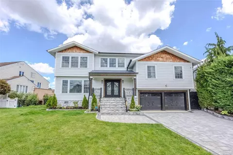 2831 Bay Dr, Merrick, NY 11566