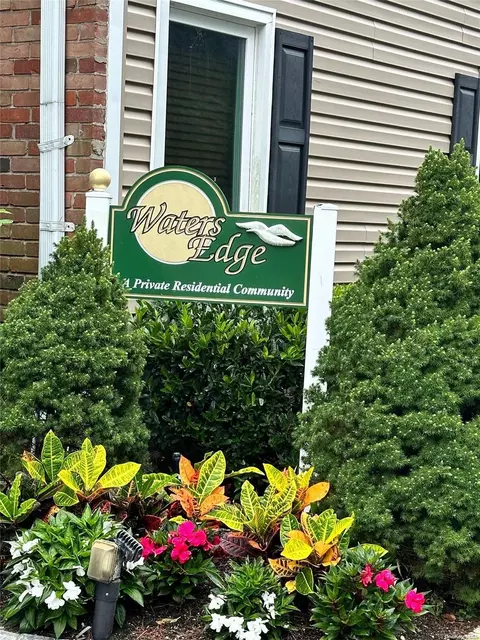 40 W 4 Th St #93, Patchogue, NY 11772