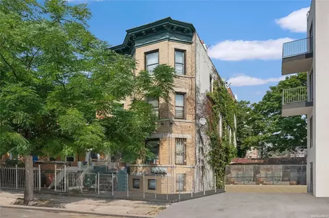 259 E 28th St #3, Brooklyn, NY 11226