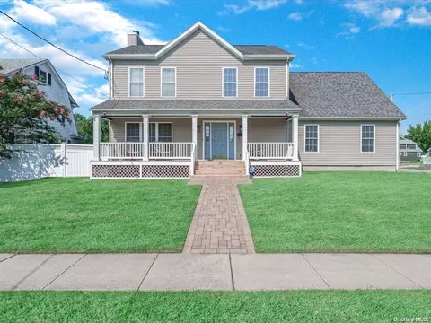 136 Homestead Ave, Amityville, NY 11701