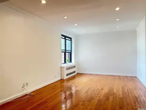 38-15 149 St #6L, New York, NY 11354