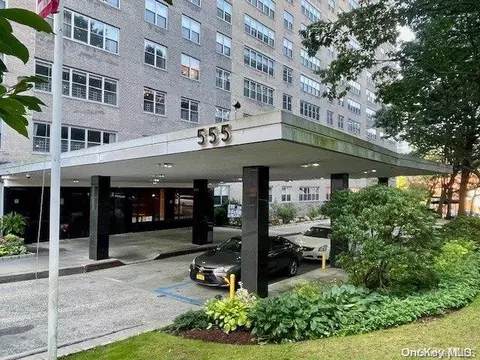 555 Kappock St #12G, New York, NY 10463