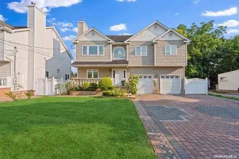 437 Atlantic Ave, Freeport, NY 11520