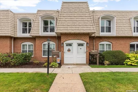 175 Main Ave #157, Wheatley Heights, NY 11798