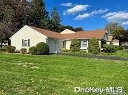 2 Cobblestone Way #2, Mount Sinai, NY 11766
