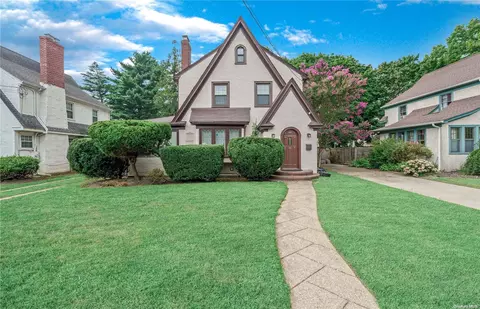 143 Buckingham Rd, West Hempstead, NY 11552