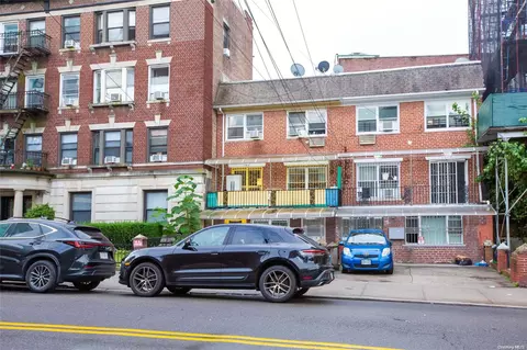 42-10 Union St, New York, NY 11355
