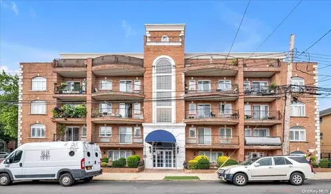 69-07 43rd Ave #5D, New York, NY 11377