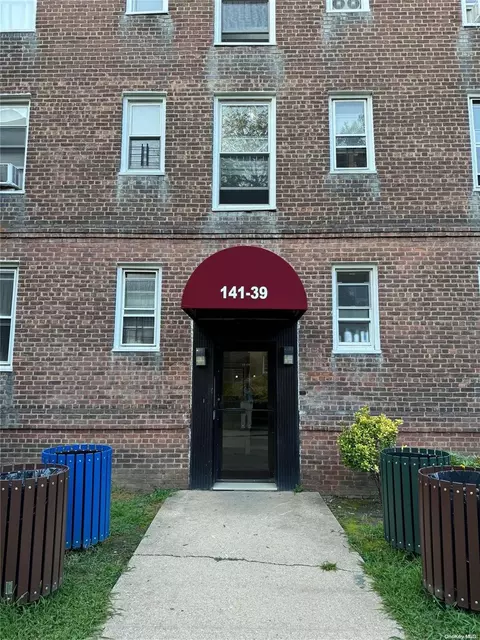 141-39 Union Tpke #1P, Kew Gardens Hills, NY 11367