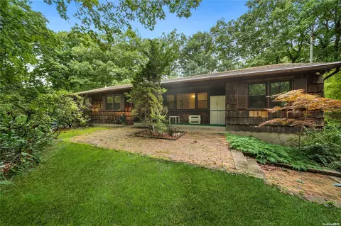 99 Old Route 25a, Northport, NY 11768