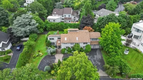 840 Channel Rd, Woodmere, NY 11598