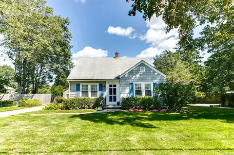 14 Miller Ln, East Hampton, NY 11937