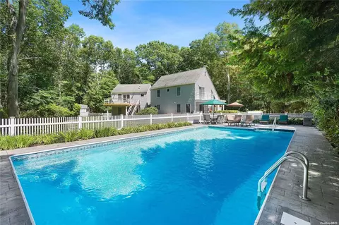 757 Seven Ponds Towd Rd, Southampton, NY 11968