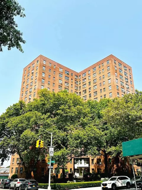 99-05 63rd Dr #5B, Rego Park, NY 11374