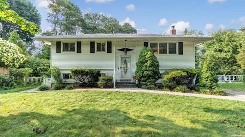 449 Ralph Ave, Central Islip, NY 11722