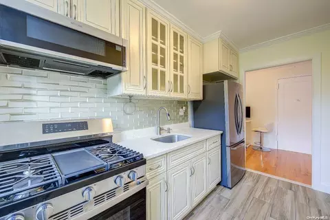 34-15 74 St # 5N, New York, NY 11372