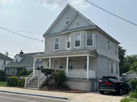 254-10 Francis Lewis Blvd, New York, NY 11422