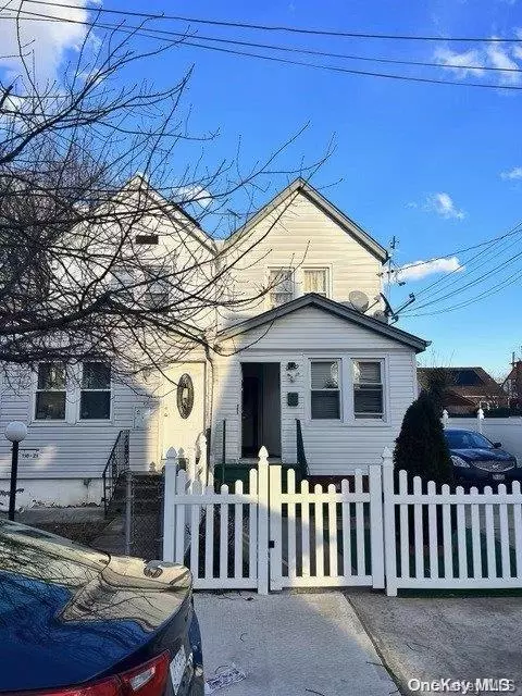 118-23 201st, Queens, NY 11412