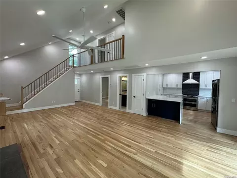 102 Gardiner Ave, East Hampton, NY 11937