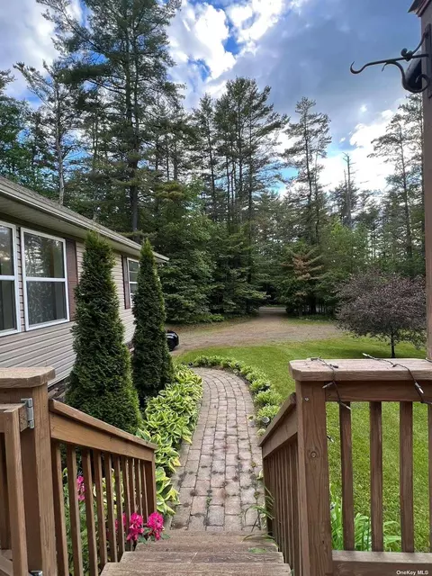 Exterior - 9 Pinekill Ln, Windham, NY 12496 photo 5 of 9