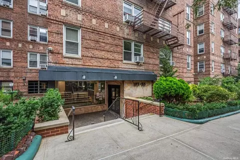 102-55 67th Dr #LD, Forest Hills, NY 11375