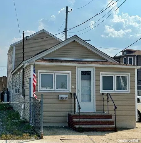 102 E 6th Rd, New York, NY 11693