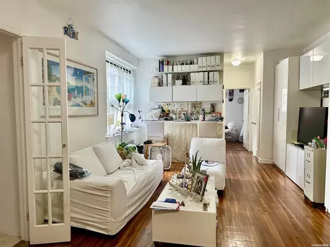 113-15 34th Ave #H, Corona, NY 11368