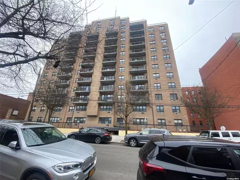 147-20 35th Ave #1C, Flushing, NY 11354