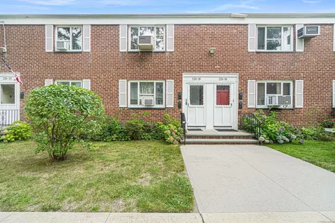 22618 88th Ave #2, New York, NY 11427
