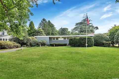123 Handsome Ave, Sayville, NY 11782