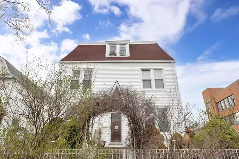 53-04 Seabury St, New York, NY 11373