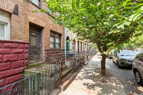 430 E 136th St, New York, NY 10454