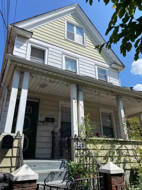 46-43 162nd St, New York, NY 11358