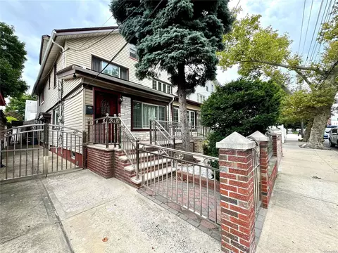 1154 E 34th St, Brooklyn, NY 11210