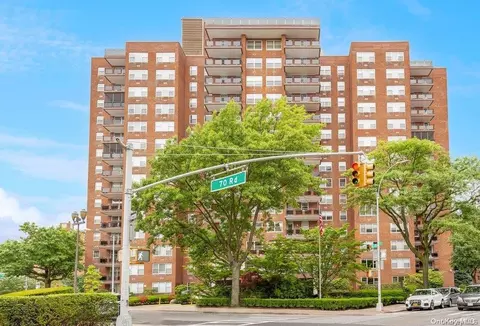70-20 108th St #1OU, New York, NY 11375