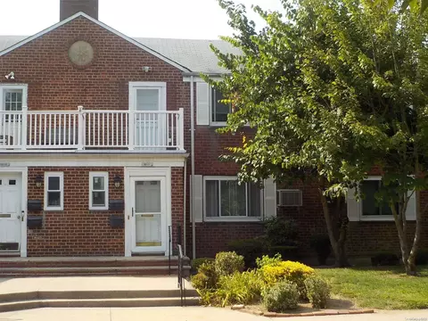 260-21 74th Ave #H-2, Glen Oaks, NY 11004
