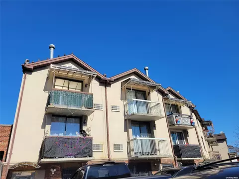 59-51 58th Dr, New York, NY 11378