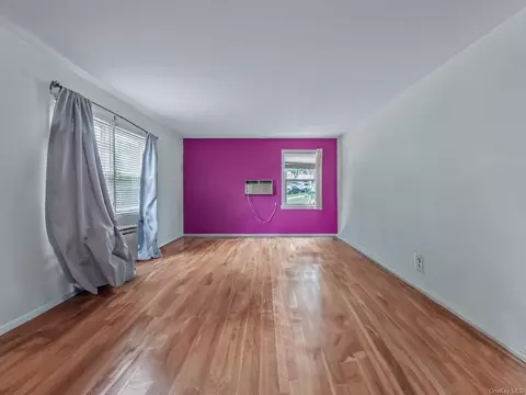 71-23 252nd St #190A, New York, NY 11426