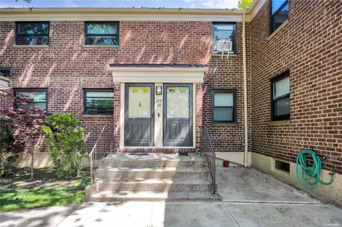 219-40 74th Ave #2, Oakland Gardens, NY 11364