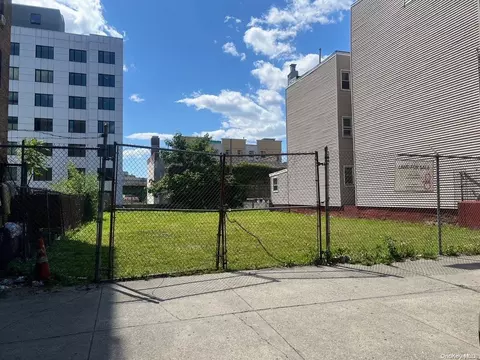 1143 Hoe Ave, New York, NY 10459