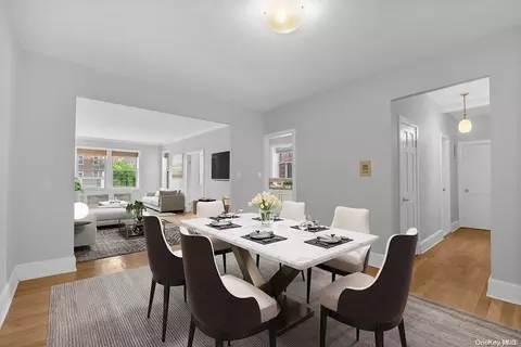 86-10 34th Ave #321, New York, NY 11372