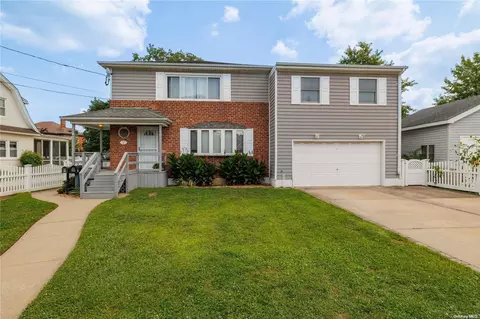 38 Spencer Ave, Lynbrook, NY 11563