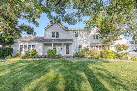 142 Tennyson Ave, North Hempstead, NY 11590