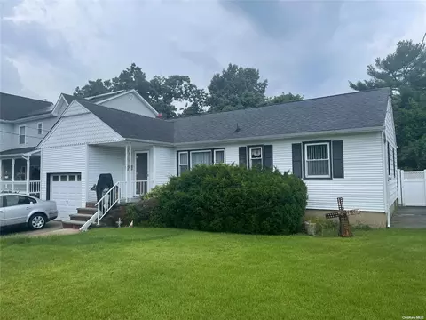 325 Stewart Ave, Bethpage, NY 11714