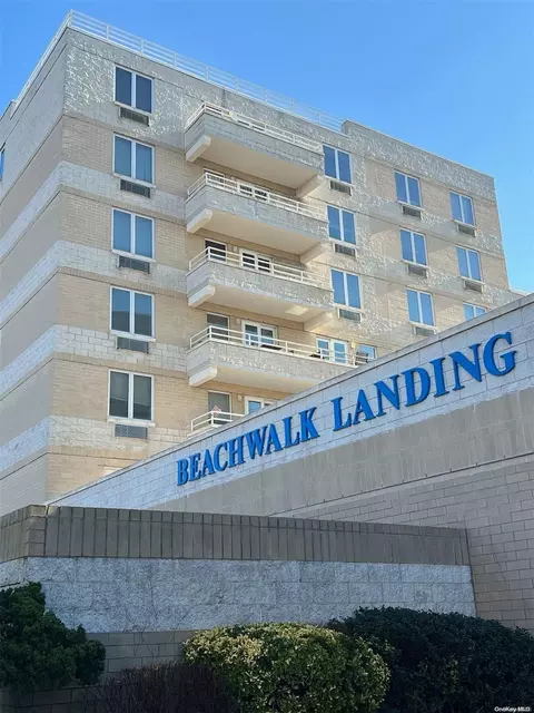 440 W Broadway #3D, Long Beach, NY 11561