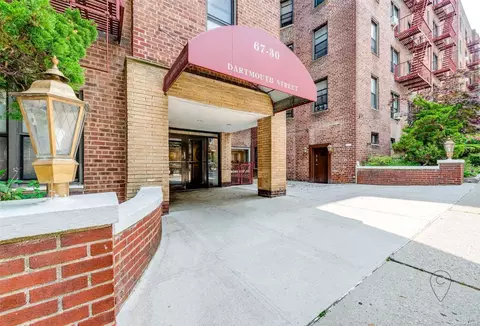 67-30 Dartmouth St #5F, New York, NY 11375