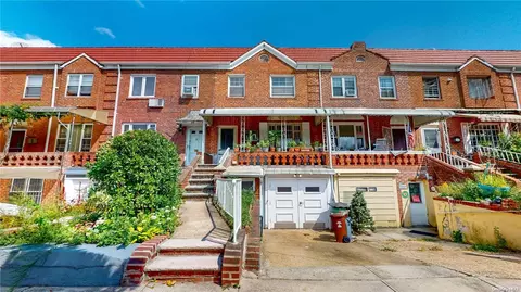 33-45 60th St, New York, NY 11377