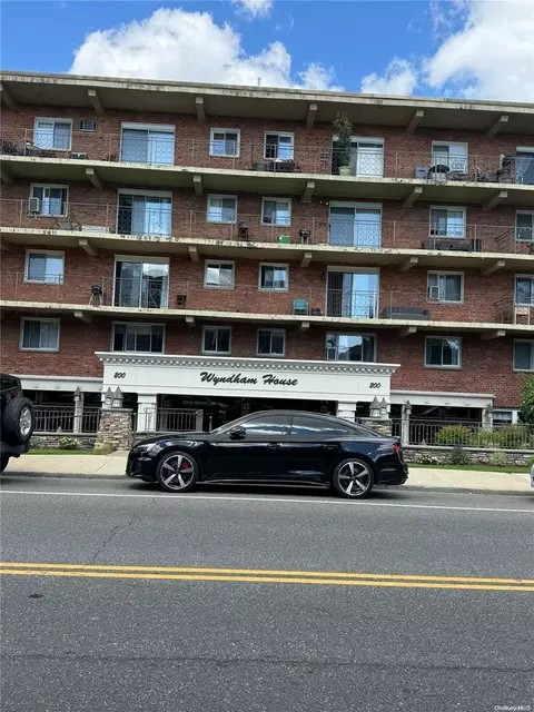 200 Atlantic Ave #307, Lynbrook, NY 11563