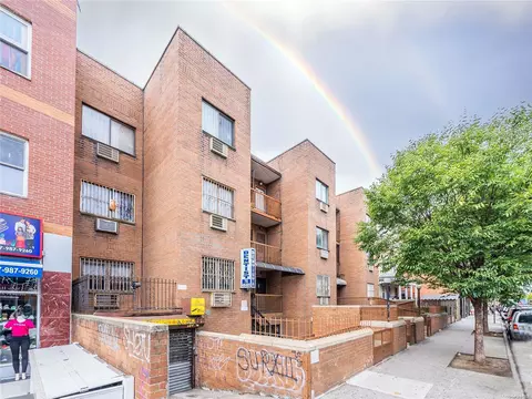37-30 103rd St #D2, Corona, NY 11368