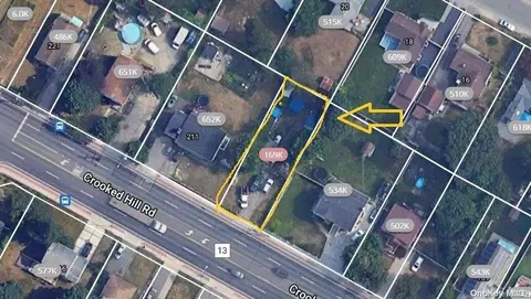 199 Crooked Hl, Islip, NY 11717